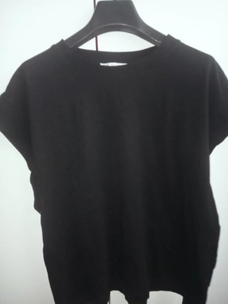 Camiseta Negra Zara