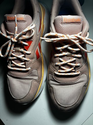 Zapatillas Reebok Beige y Naranja
