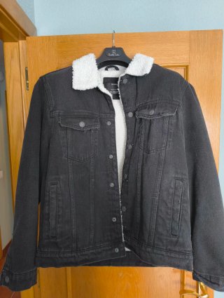 Chaqueta Vaquera Bershka con Borrego