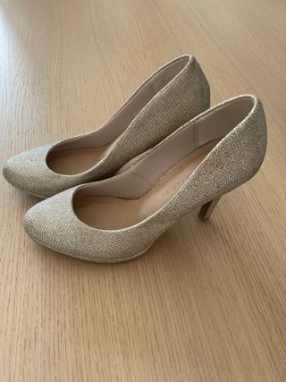 Zapatos de fiesta dorados M&S