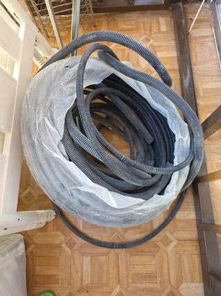 Tubo corrugado para cables