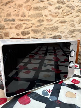 Microondas Jocel Blanco
