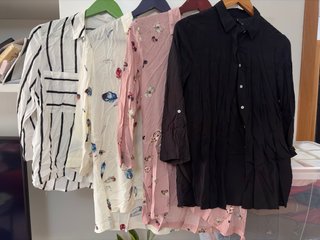 Lote de 4 blusas variadas