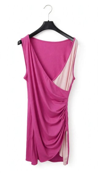 Vestido Fucsia con Detalle Cruzado