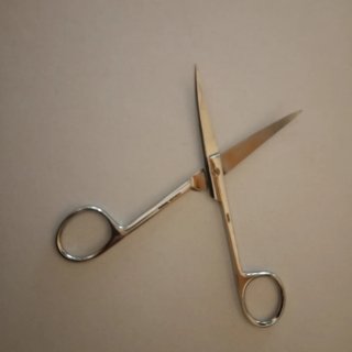 Tijeras Curvas de 14 cm