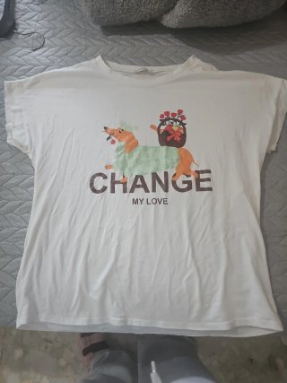 Camiseta Blanca con Estampado de Perro
