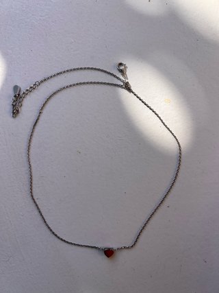 Gargantilla con Corazón Rojo