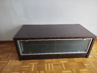 Mueble para Televisor. 121x56x45cm