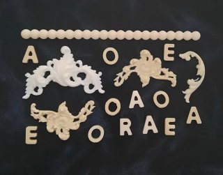 Set de Molduras y Letras de Resina