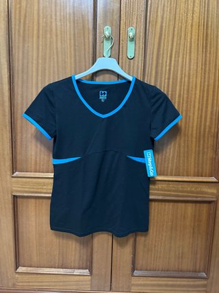 Camiseta Deportiva Step&Go Negra y Azul
