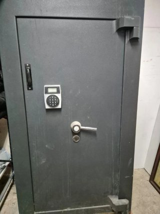 Caja Fuerte de Metal