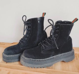 Botas chica de ante negras Brownie T37.