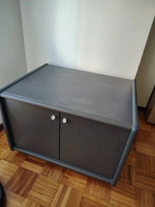 Mueble bajo de oficina ACTIU gris