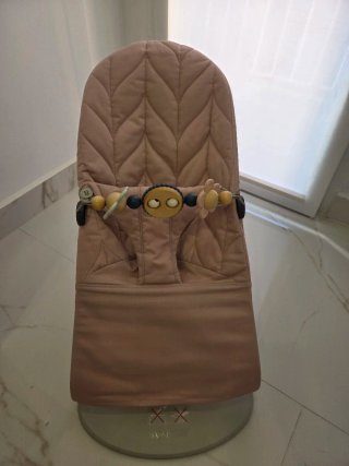 Hamaca BabyBjörn con Juguete