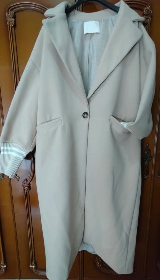 Abrigo de paño beige