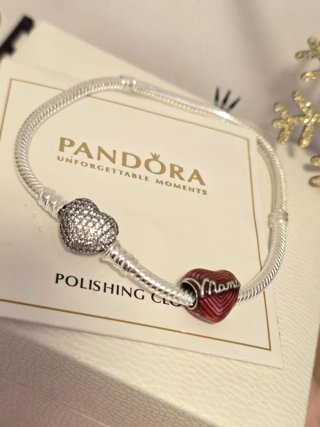 Pulsera Pandora con charm Mama