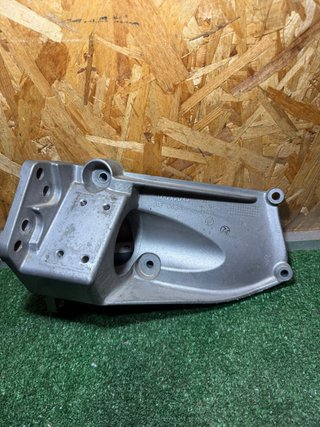 Soporte Trasero Motor Volvo 81370638