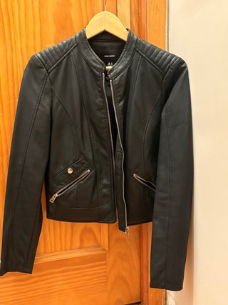 Cazadora de polipiel negra Vero Moda
