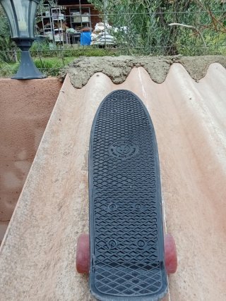 Skate Negro Lucky Skyle