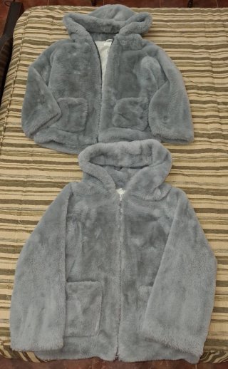 2 Abrigos de Pelo Gris para Niña