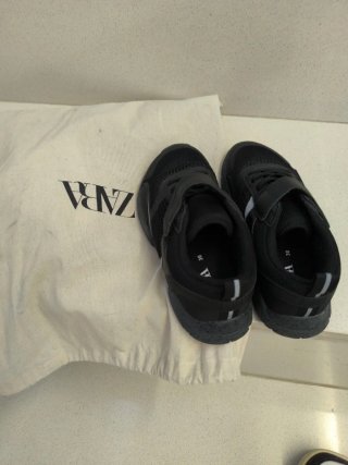 Zapatillas Zara Negras Talla 30