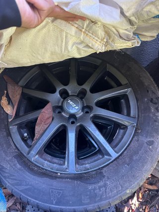 LIQUIDACIÓN llantas Rial con neumáticos 215/60 R16