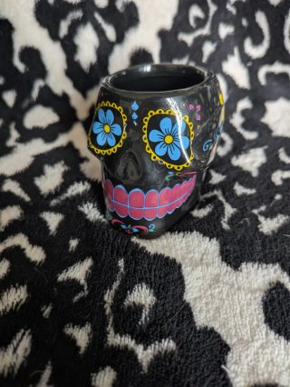 Vaso de chupito con forma de calavera