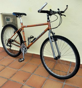 Bicicleta MTB Kona Cinder Cone
