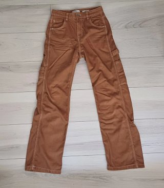 Pantalón vaquero marrón Bershka