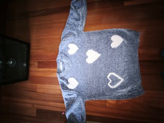 Jersey Azul con Corazones Blancos