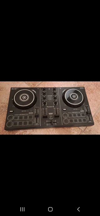 Mesa de mezclas Pioneer DJ DDJ-200
