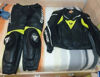 Mono de Cuero Dainese Laguna Seca D1