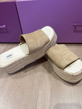 Sandalias con cuña MNG