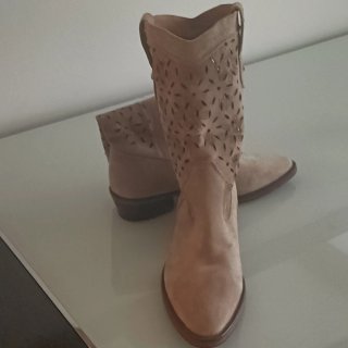 Botines Camperos Beige "vibran" mujer 37 sin usar
