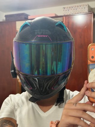 Casco de Moto Givi con Visera Iridiscente