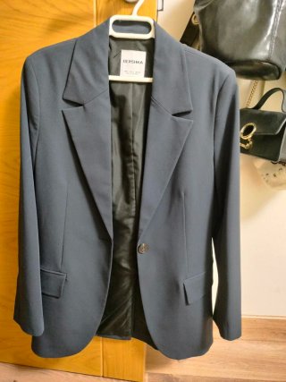 Chaqueta de traje Bershka gris