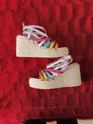Sandalias de cuña multicolor