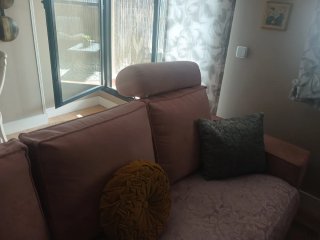 Sillón Rosa con Asientos Extensibles y cama.