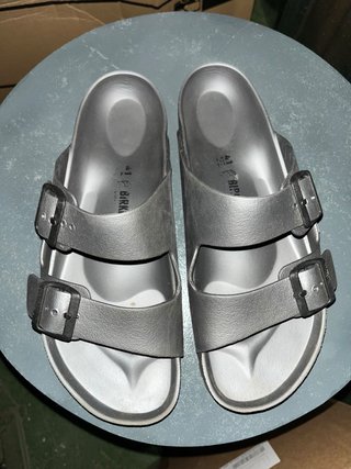 Sandalias Birkenstock Grises Talla 41.