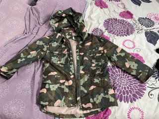 Chaqueta Cortavientos Estampada Niña T12