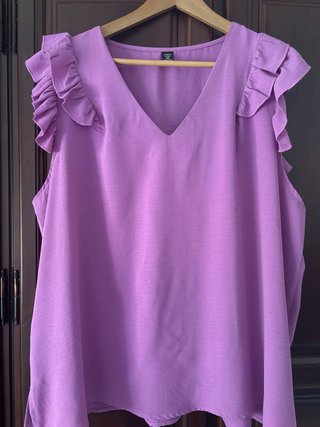 Blusa morada con volantes Shein Talla 52/54