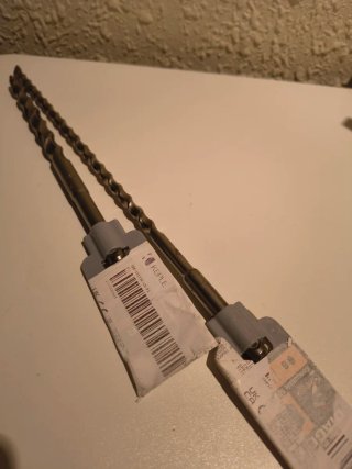 2 Brocas para Hormigón Keple del 8 y del 12. 3