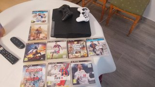 Consola PlayStation 3 con 8 juegos