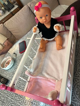 Cuna de Muñeca Rosa y Blanca