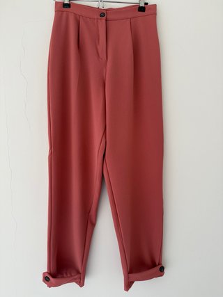 Pantalones de vestir color coral