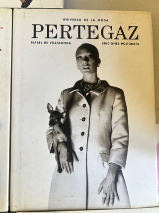 Pertegaz. Universo de la Moda