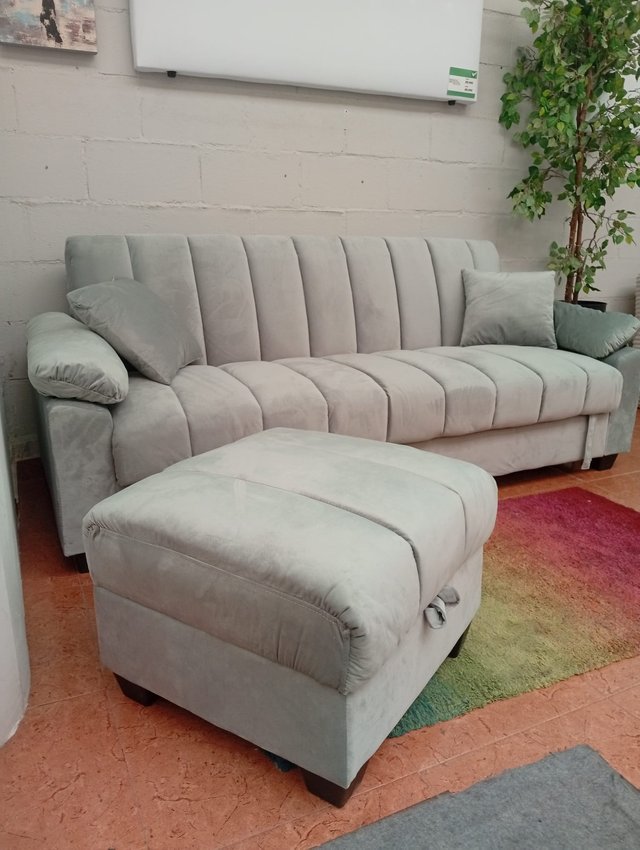 Sofá Cama de 210cm con Puff