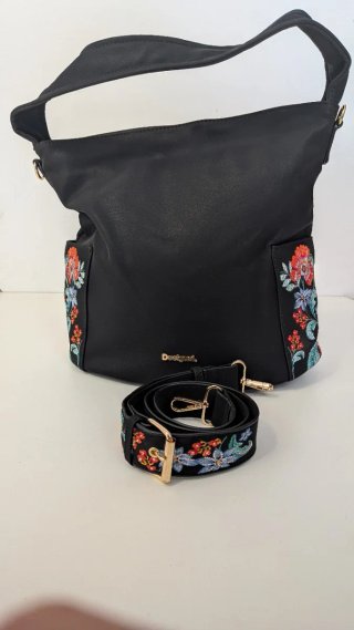 Bolso Desigual Negro con estampado floreado