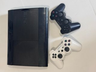 Consola PlayStation 3 Super Slim
