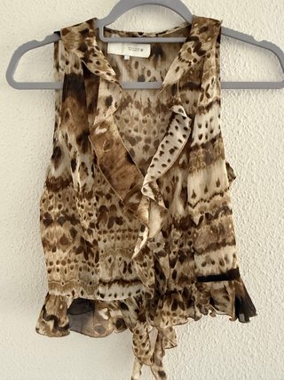 Blusa Zara marrón y blanca efecto serpiente talla